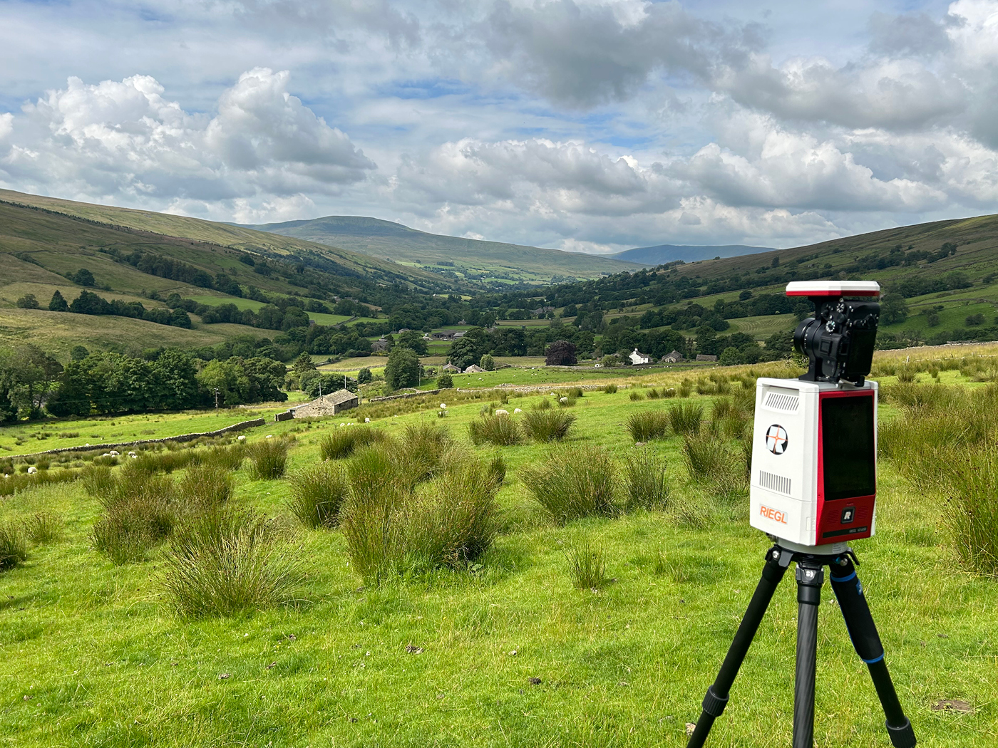 RIEGL UK demonstrating both high speed scanning, productivity, and accuracy as well as long range scanning options of the RIEGL VZ-600i at the Yorkshire Dales (reaching over 1.2 km to profile the valley).