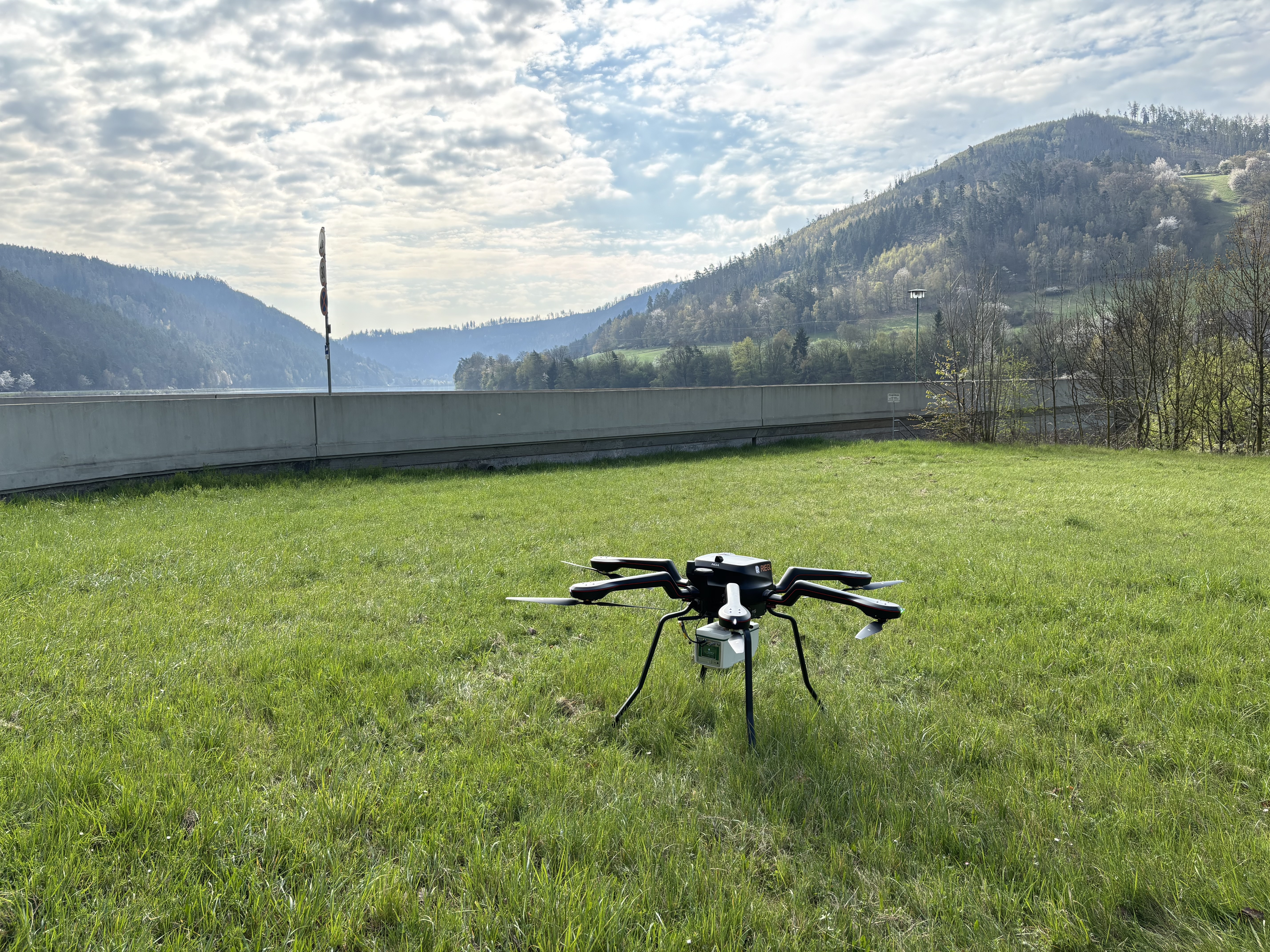 <em>RIEGL</em> VUX-820-G: Surveying the Eichicht Dam near Klausdorf in Thuringia, Germany.